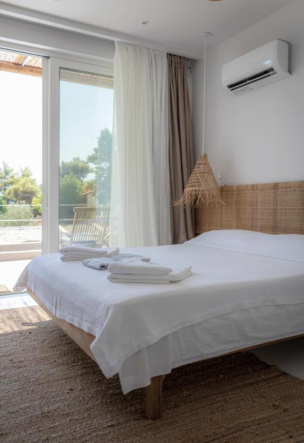 Arion Seaside Suites Paleros Buitenkant foto